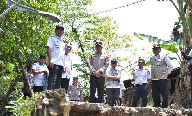 Pemkab Boyolali Gerak Cepat Tangani Banjir Dan Jembatan Putus Di Desa Kendel, Kemusu